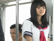 Ιαπωνία Γλυκός φοιτητής στο τρένο